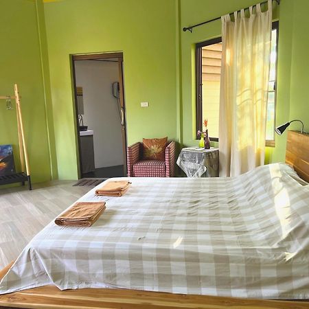 Navari Homestay Rayong Extérieur photo